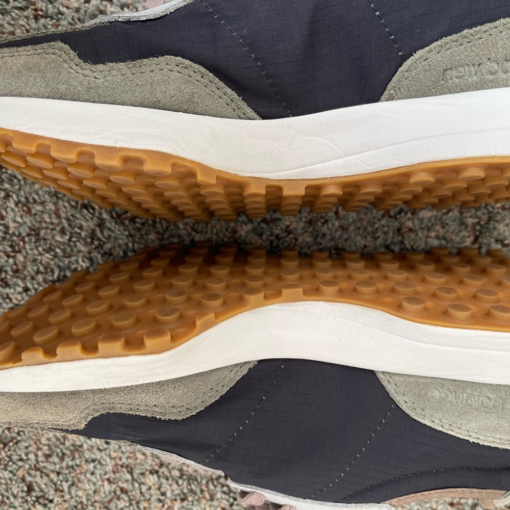 Women's Grey & Black Athletic Sneakers with White Accent - Picture 11 of 12